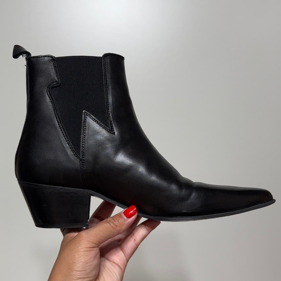 ASOS Cuban Heel Western Chelsea Boots in Black Leather Elastic Lightning Detail - Picture 7 of 17